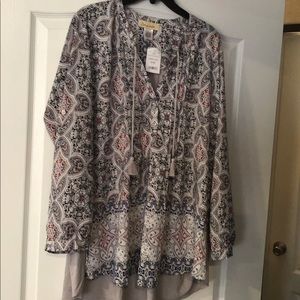 Ladies plus tunic top